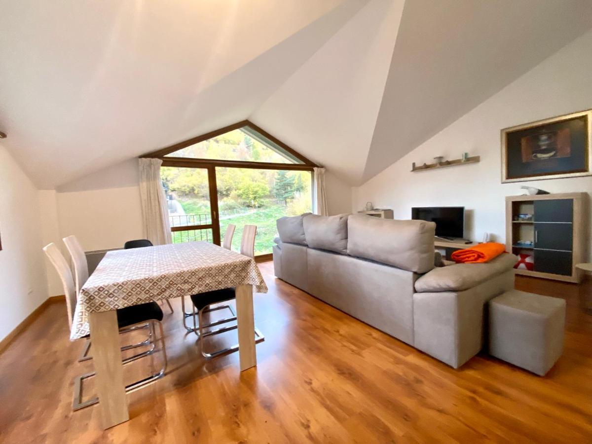 Apartament Els Esquiadors Llorts Zewnętrze zdjęcie